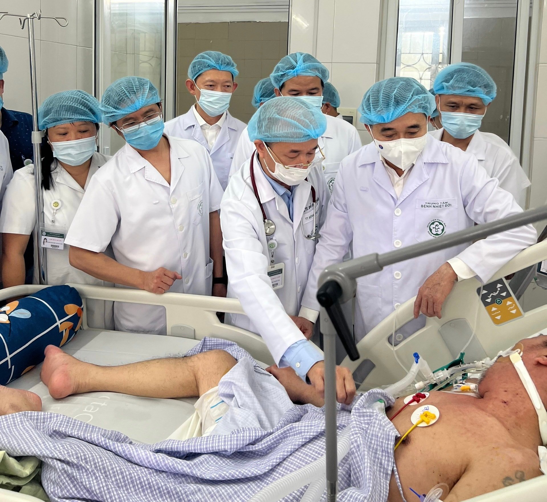 La rougeole chez l'adulte est un problème complexe à l'Institut de médecine tropicale (hôpital Bach Mai). Photo : Le Hao