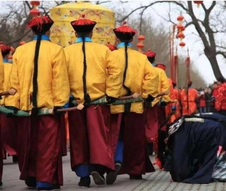 Far away from the King Can Long, he returned to the Qing Dynasty to ask for a reward 'la'-Picture-6