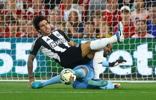 Le « roi des paris » Sandro Tonali revient, Newcastle bat Nottingham Forest en Coupe de la Ligue - Photo 4.
