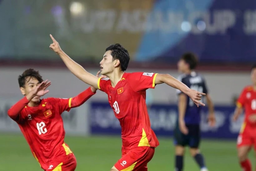 Spieler der vietnamesischen U17 im Spiel gegen die japanische U17. (Quelle: VFF)