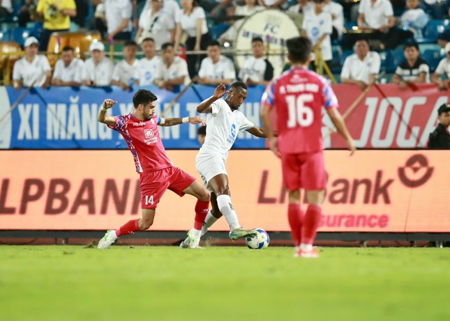 En directo: Nam Dinh Blue Steel vs. TP.HCM 1-1 (H2): Romulo anota para Nam Dinh (foto 3)