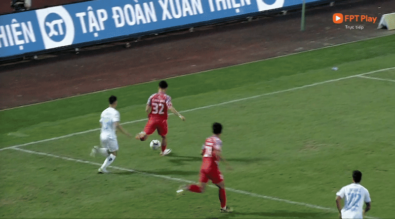 En directo: Nam Dinh Blue Steel vs. TP.HCM 1-1 (H2): Romulo anota para Nam Dinh (foto 11)