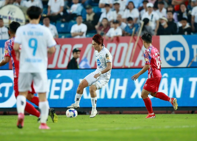 En directo: Nam Dinh Blue Steel vs. TP.HCM 1-1 (H2): Romulo anota para Nam Dinh (foto 8)