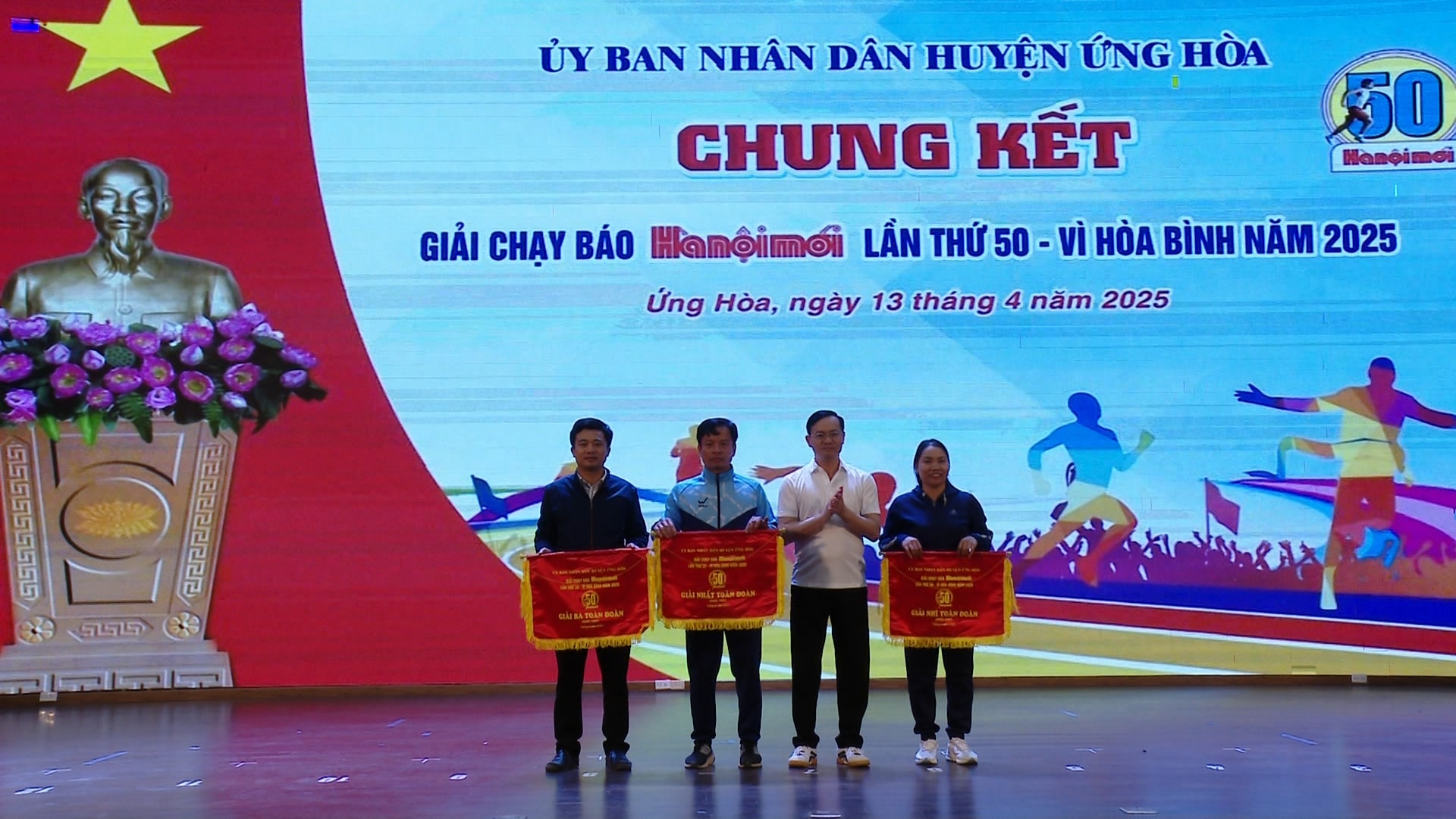 the-run-hnm-huyen-ung-hoa5.jpg