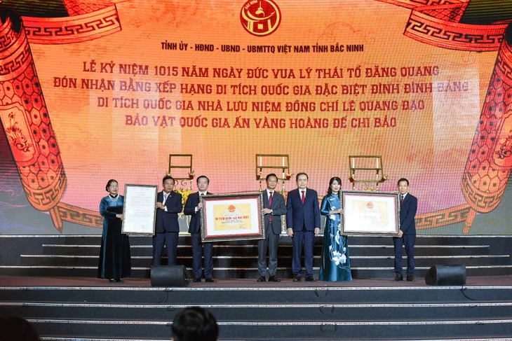 Chủ tịch Quốc hội: Bắc Ninh sáp nhập sẽ tạo thêm không gian phát huy giá trị các di sản văn hóa - Ảnh 3.