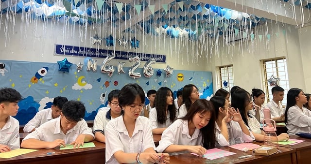 100 % Địa phương tổ chức thi thử để nâng cao chất lượng giáo dục - Ảnh 1.