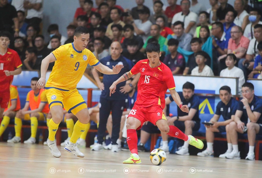 15-futsal2.jpeg