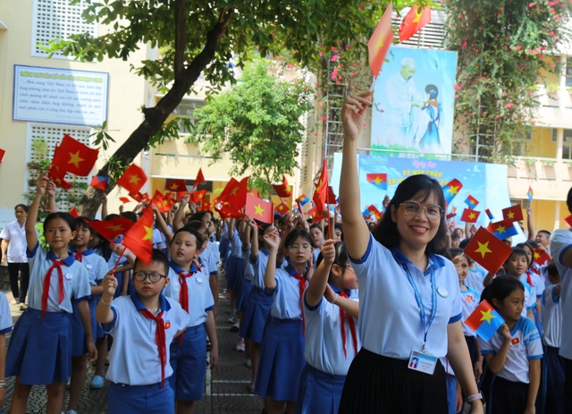 Chuyện xúc động về hai chị em gái tên 'Việt Nam'- Ảnh 5.