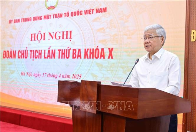 Ông Đỗ Văn Chiến, Ủy viên Bộ Chính trị, Bí thư Trung ương Đảng, Bí thư Đảng ủy MTTQ, các đoàn thể Trung ương, Chủ tịch Ủy ban Trung ương MTTQ Việt Nam phát biểu. Ảnh: Minh Đức/TTXVN