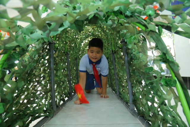 Chuyện xúc động về hai chị em gái tên 'Việt Nam'- Ảnh 8.