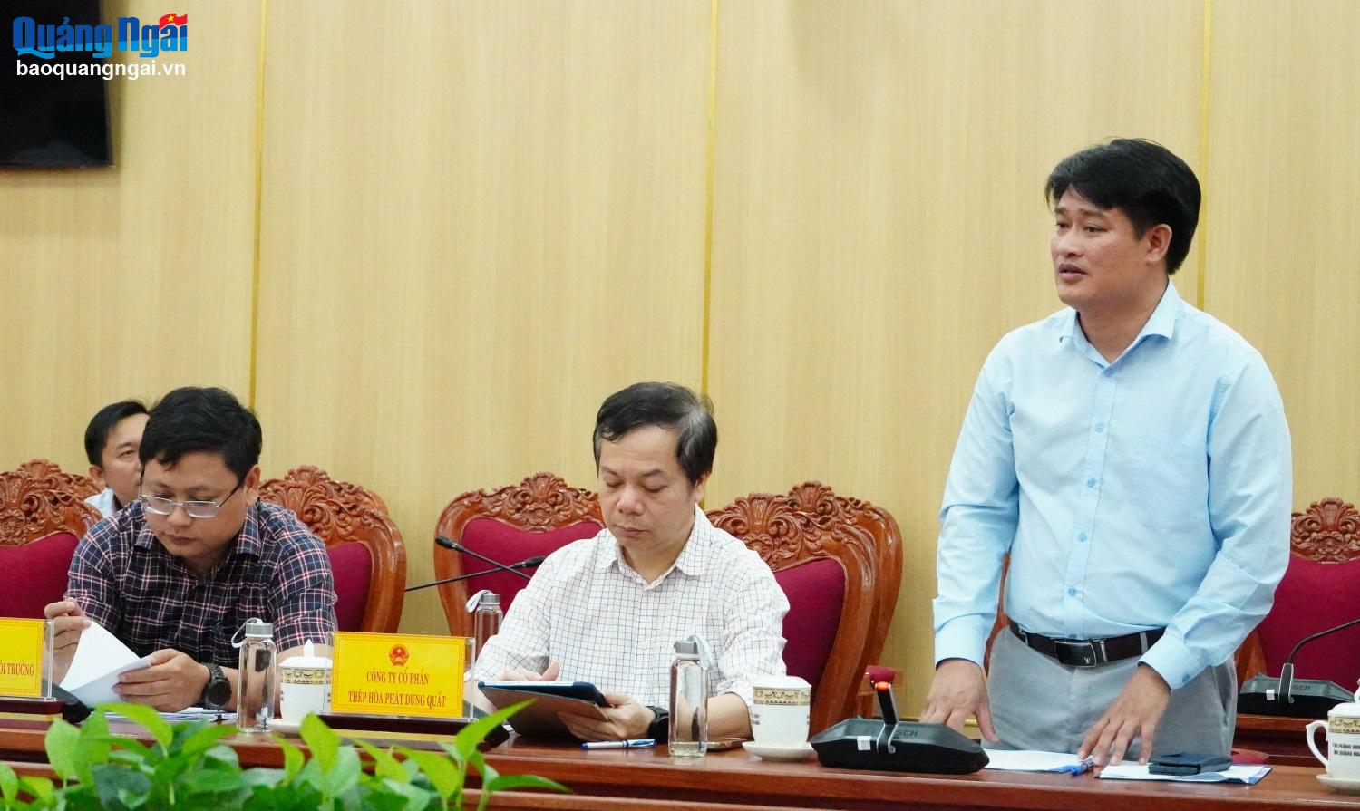 Los representantes de Hoa Phat Dung Quat Steel Joint Stock Company presentaron recomendaciones en la reunión.
