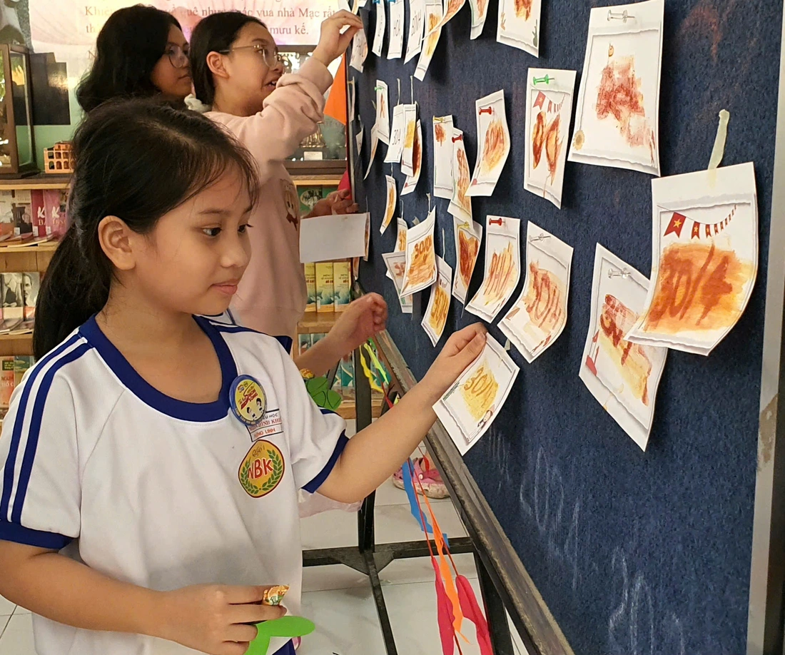 Học trò tiểu học thi truyền tin, chui hầm, vượt sông... ôn lịch sử cha ông - Ảnh 4.