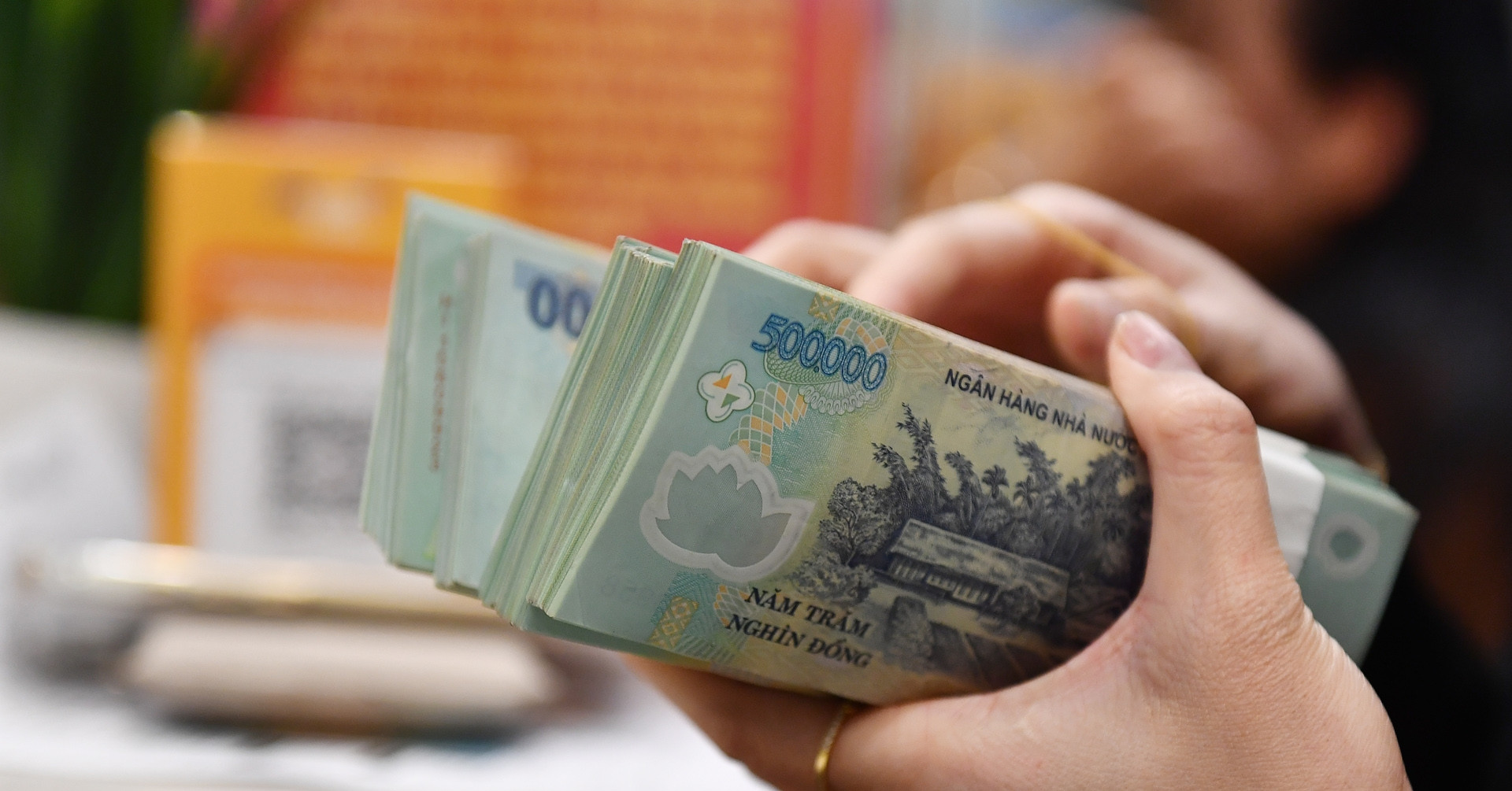 2025年4月18日現在の銀行金利：銀行は預金金利の引き上げを急ぐ