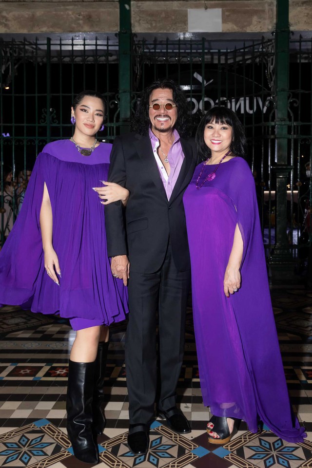 הזמרת קאם ואן: שמחה כשכל המשפחה שרה שירי אהבה - תמונה 3.