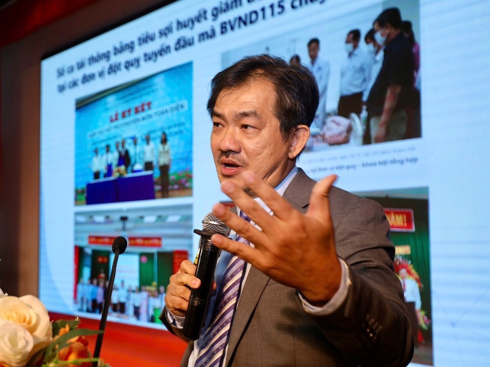Associate Professor, Dr. Nguyen Huy Thang presented a paper at the conference.