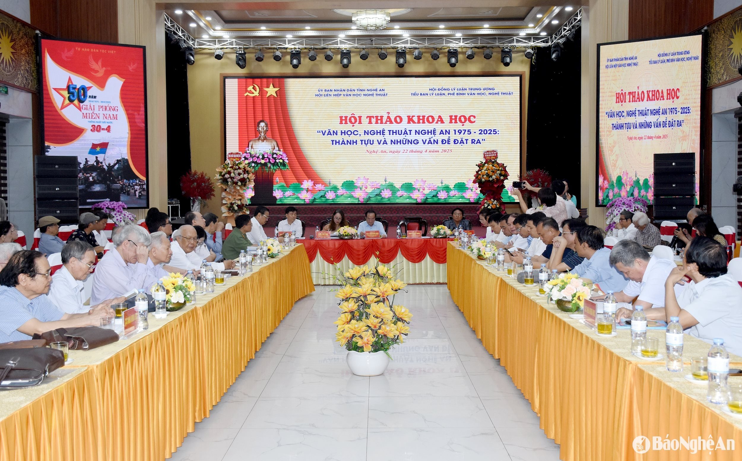1 Hoi thao VHNT