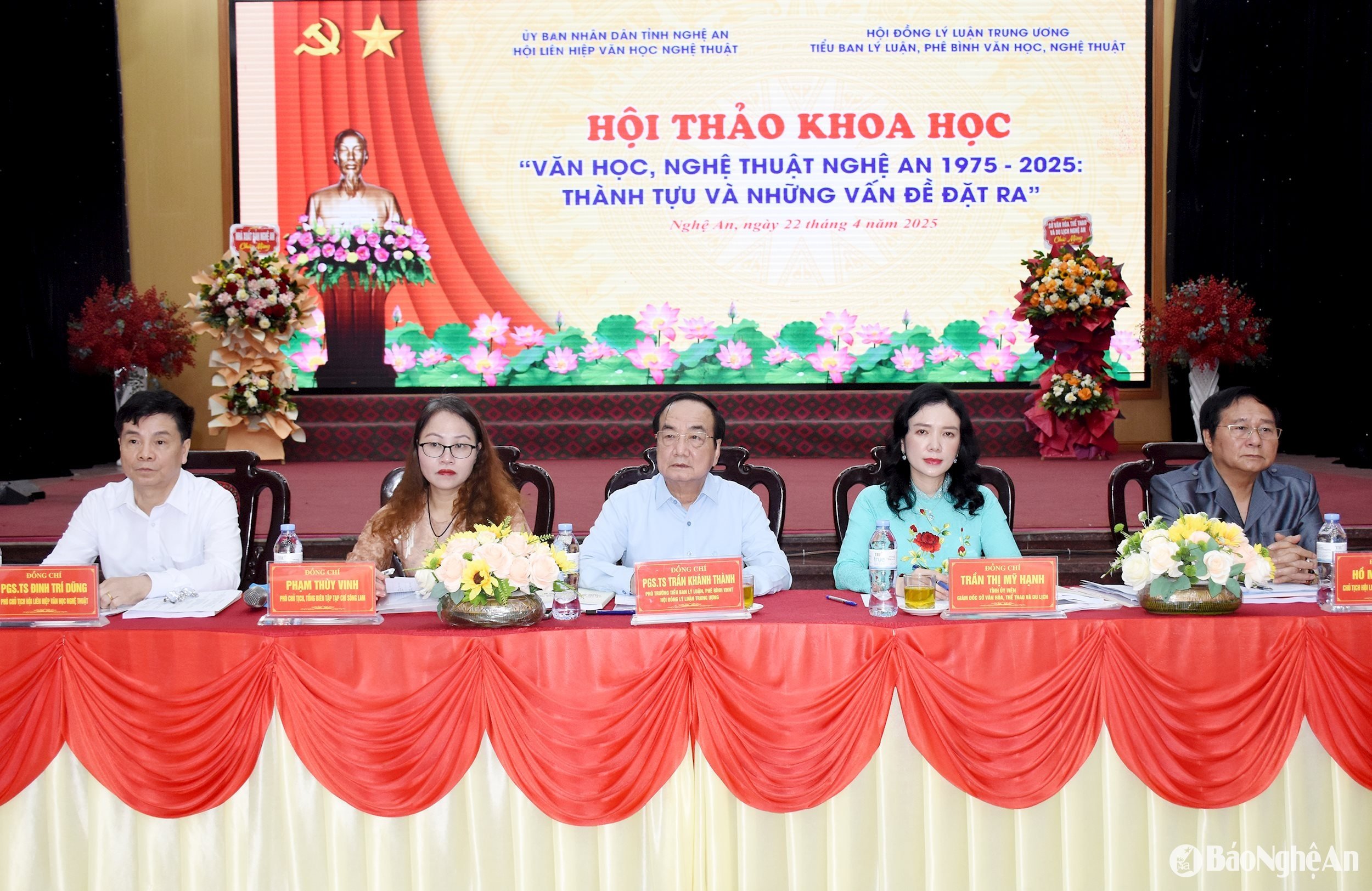 2 Hoi thao VHNT