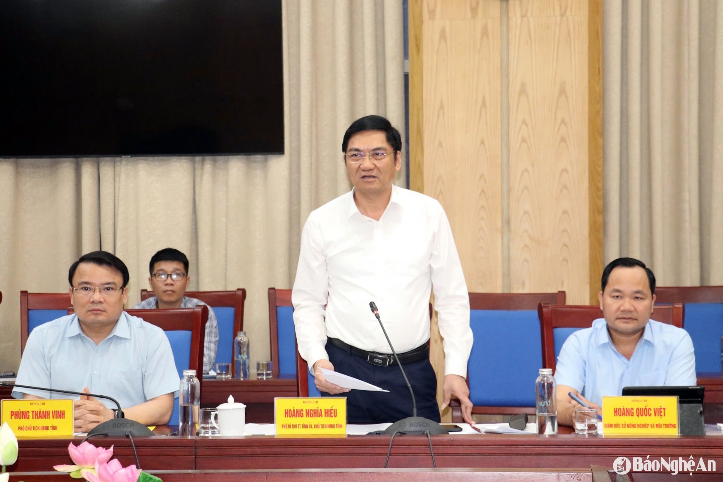  Phó Bí thư Tỉnh uỷ Hoàng Nghĩa Hiếu khẳng định Nghệ An sẽ tiếp tục các biện pháp kiên quyết trong chống khai thác IUU trên địa bàn. Ảnh- Phú Hương