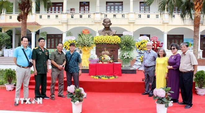 ttxvn-nha-tuong-niem-hoang-minh-dao.jpg