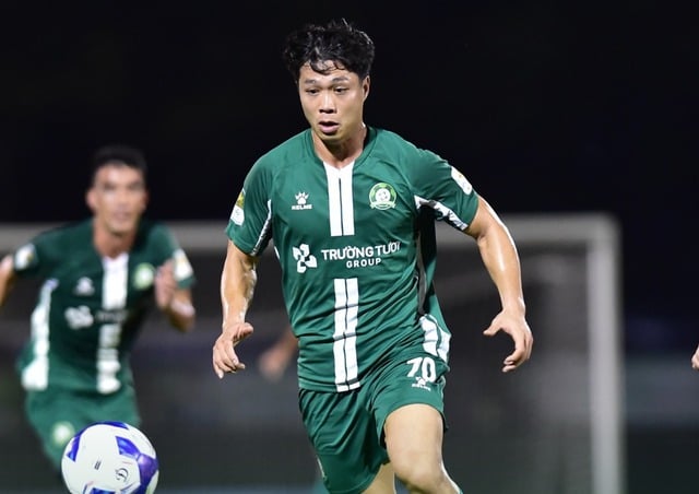 Trận play-off ‘nóng’ nhất sắp lộ diện: Công Phượng có thể đối đầu thủ môn Bùi Tiến Dũng!- Ảnh 2.