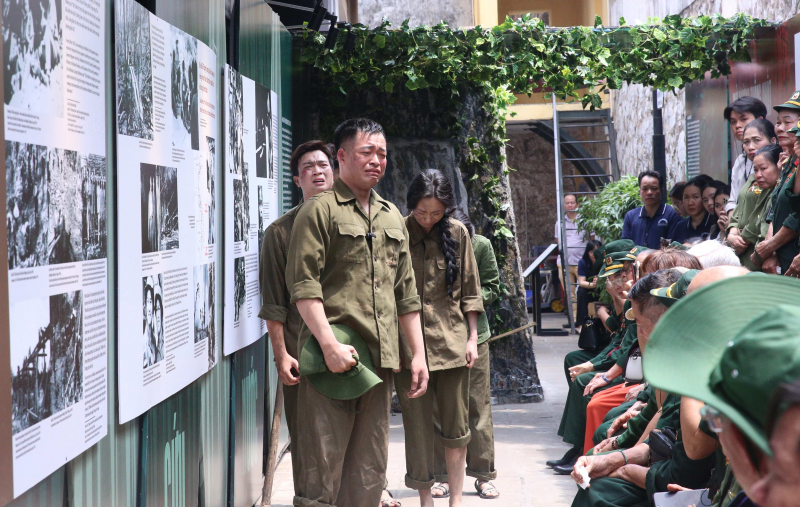 Sonderausstellung „Lied des Friedens“: Lebendig und emotional -1