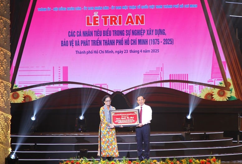 TPHCM vinh danh 60 cá nhân tiêu biểu trong chặng đường 50 năm phát triển- Ảnh 1.