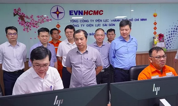 Bộ Công Thương đảm bảo cung cấp điện an toàn trong dịp Lễ 30/4-1/5