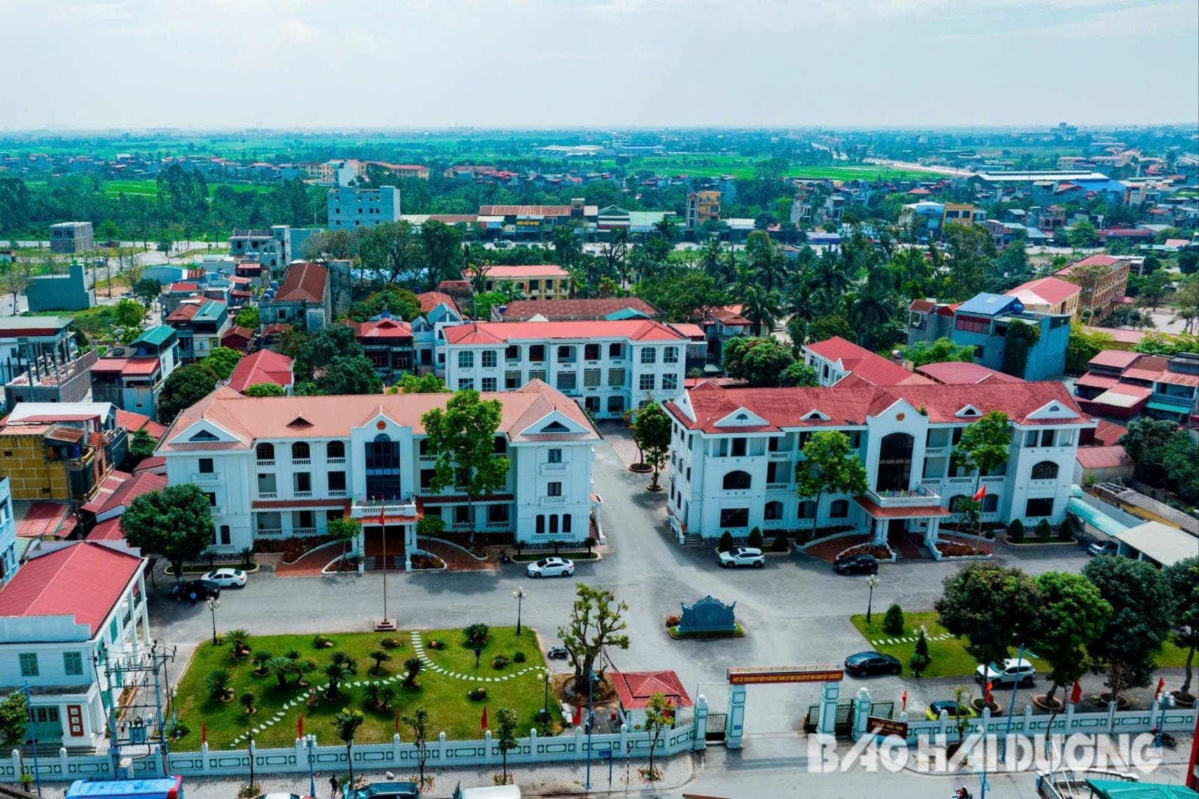 tru-so-binh-giang(1).jpg