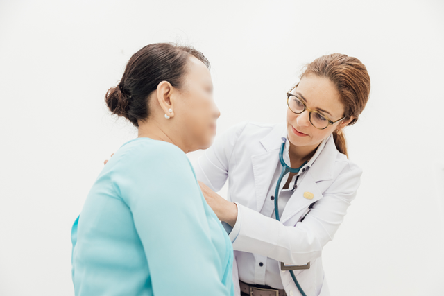 Bác sĩ Basma M’Barek (Bệnh viện FV): nỗ lực đến cùng vì bệnh nhân ung thư- Ảnh 3.