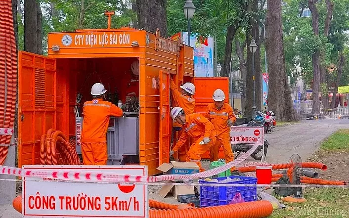 Bộ Công Thương đảm bảo cung cấp điện an toàn trong dịp Lễ 30/4-1/5