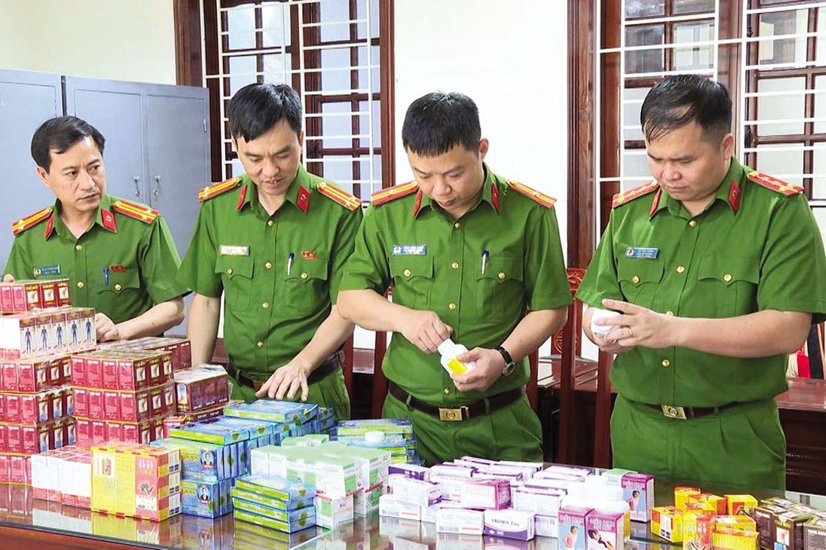 Autoridades incautan medicamentos y alimentos funcionales falsos y de mala calidad