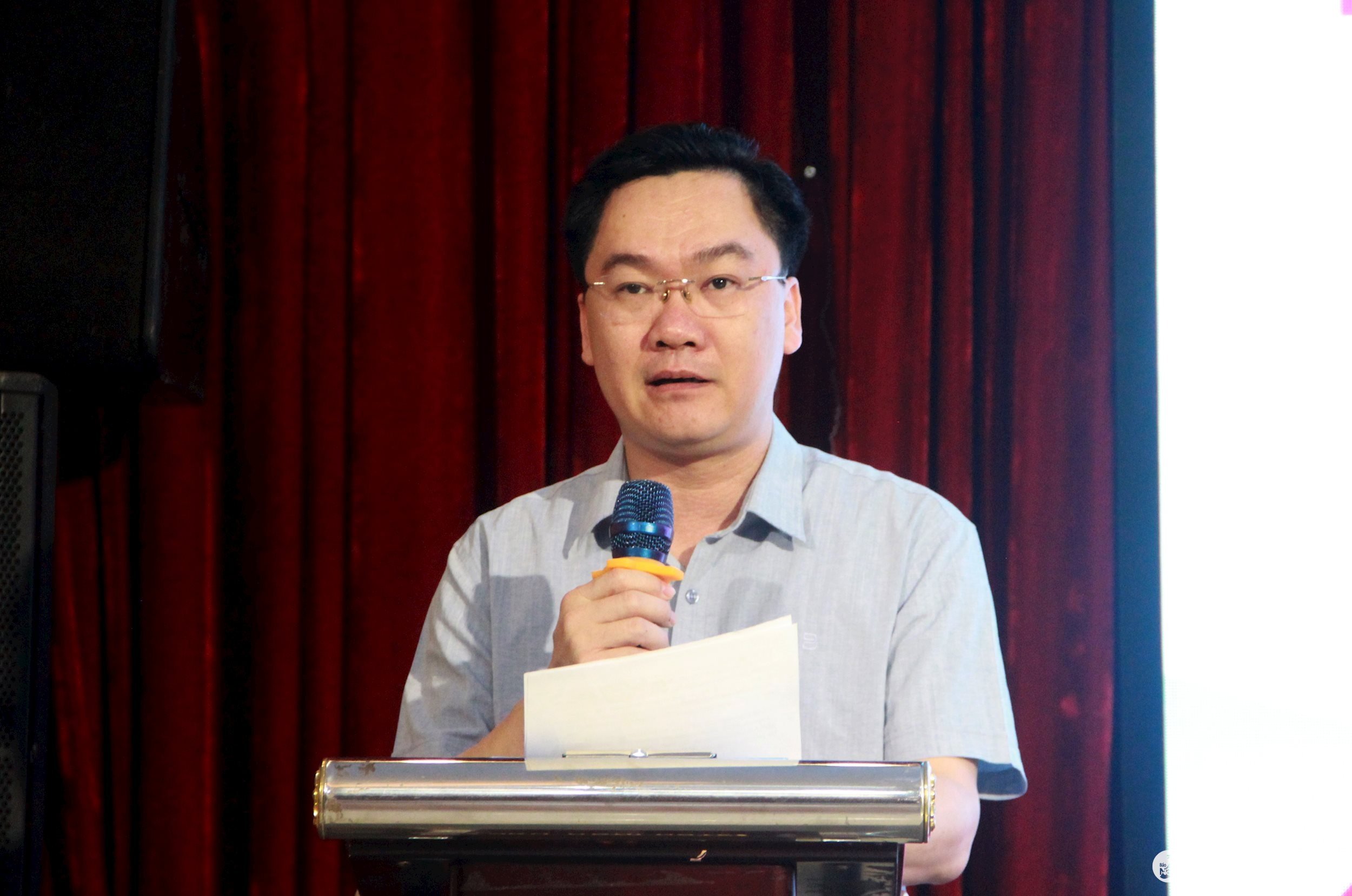 M. Hoang Van Phuc, directeur adjoint du Département de la Culture, des Sports et du Tourisme, a prononcé le discours d'ouverture. Photo : Quang An