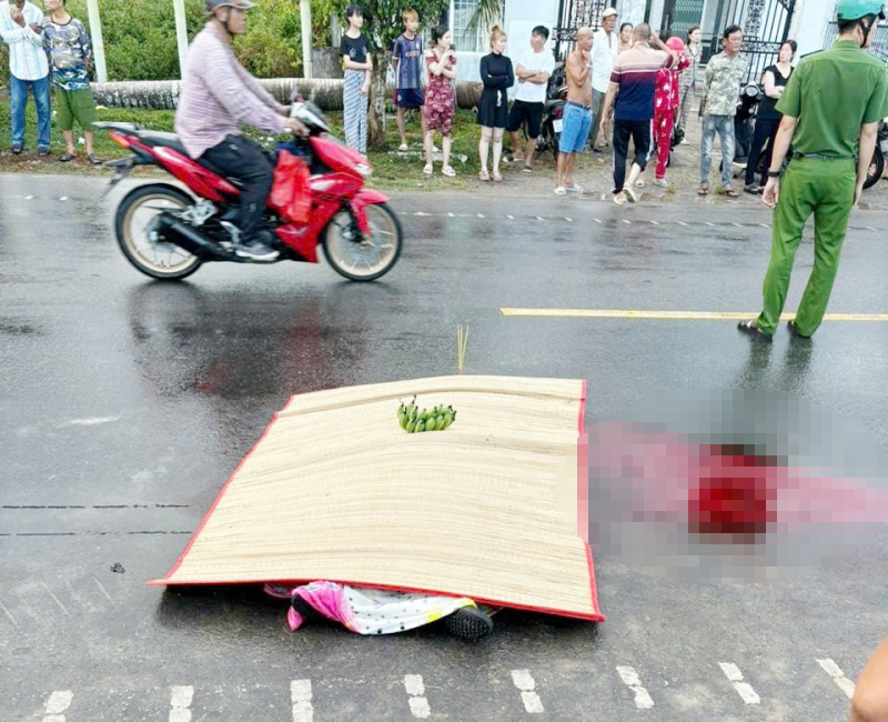 Un motociclista muere al quedar atrapado en un cable eléctrico en la carretera -0