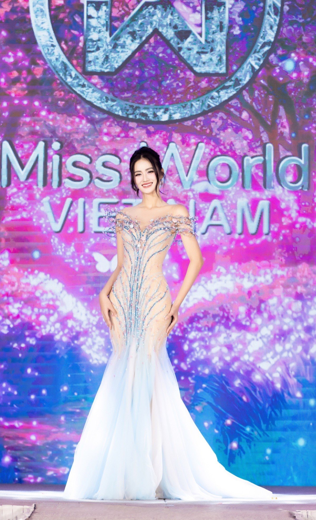 Hoa hậu Ý Nhi hé lộ trang phục đem đến Miss World 2025, có đẹp như kỳ vọng? - Ảnh 3.