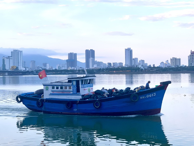 ดานังเดินหน้าต่อต้านการประมง IUU เพื่อพัฒนาการประมงที่ยั่งยืน - ภาพที่ 1