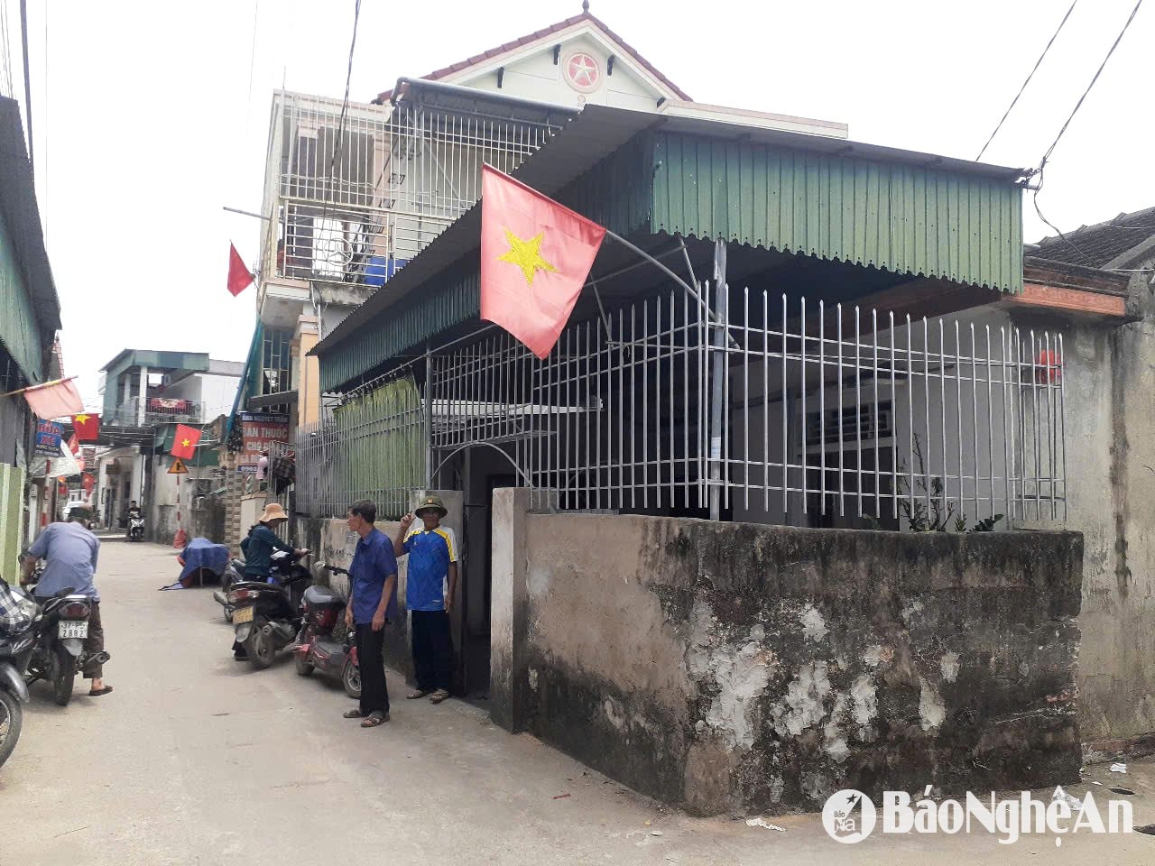 Ngôi nhà của gia đình bà Đặng Thị Tuyên ở xóm Quyết Thắng xã Ngọc Bích. Ảnh: Huy Thư