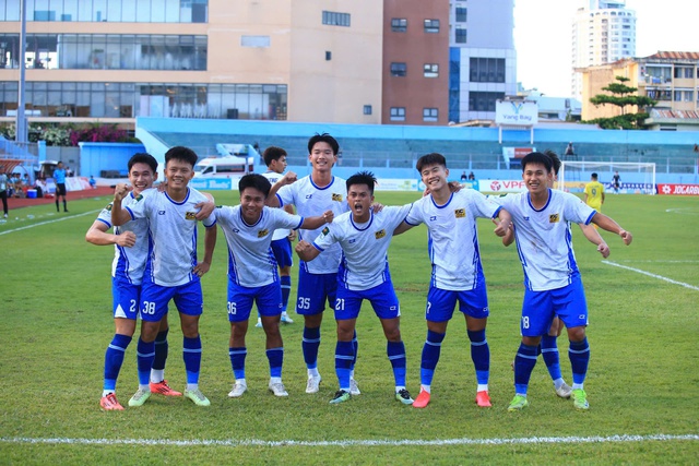 เมื่อพบแสงสว่างที่ปลายอุโมงค์ ทีมฟุตบอลเมืองหลวงโบราณเว้จะสามารถหลบหนีได้หรือไม่? - ภาพที่ 6.