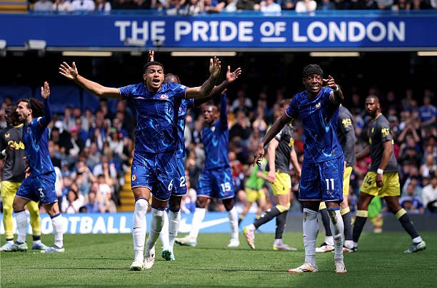 チェルシー対エバートン 1-0（後半）：チェルシーがプレッシャーを強める（写真4）