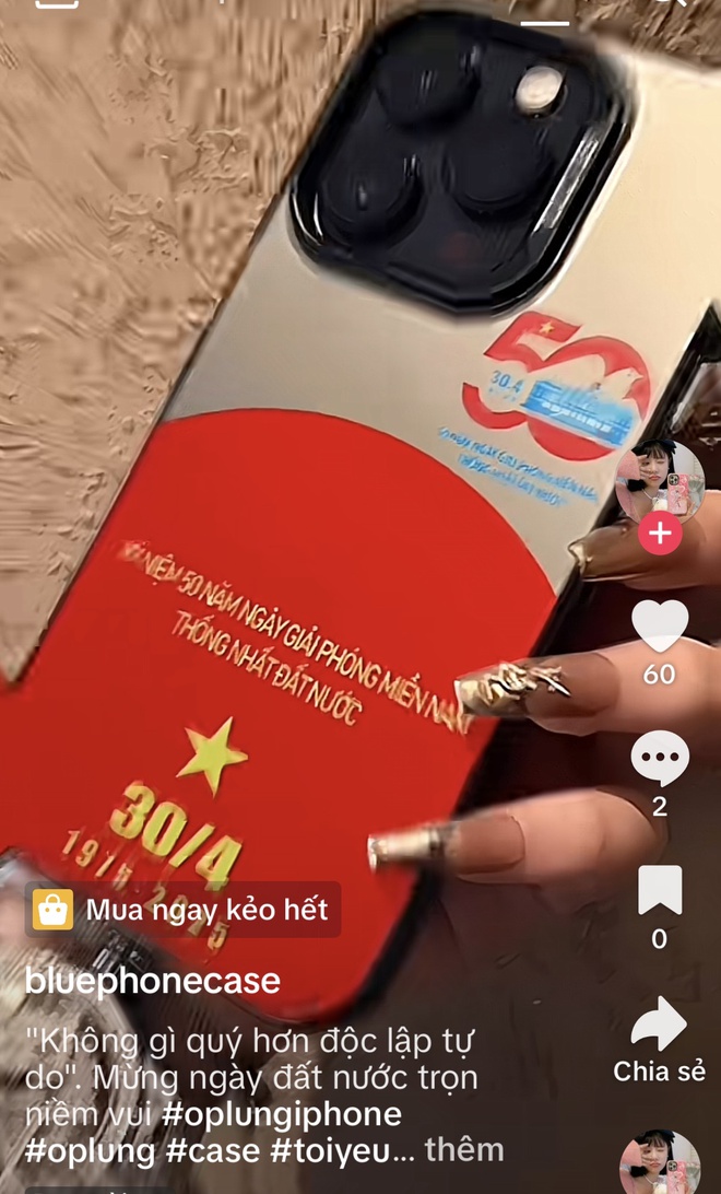 Cơn sốt mua áo cờ đỏ sao vàng mặc dịp lễ 30-4- Ảnh 9.