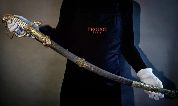 Photo taken on April 25 shows the last sword belonging to French Emperor Napoleon before being auctioned on May 22 at the Drouot Hotel - Photo: AFP