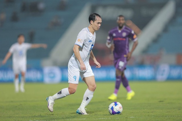 Classement de la V-League : Nam Dinh a gagné de manière spectaculaire pour consolider sa première place, Binh Duong a chuté - Photo 2.