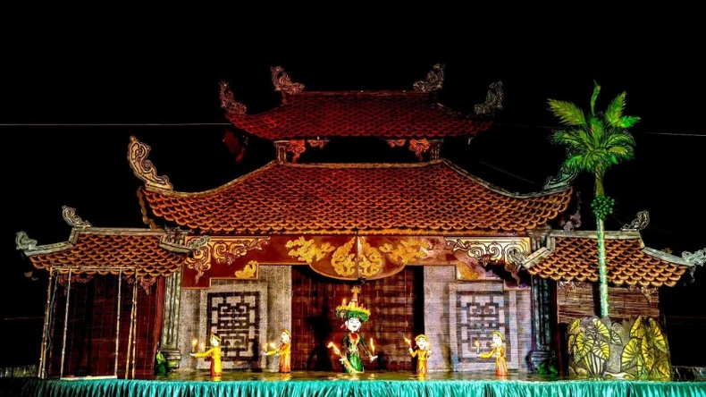 水上人形劇の悲しみと喜びの写真1