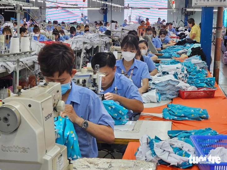 Tỉ trọng dân số trong độ tuổi lao động tại TP.HCM chiếm 74,2% - Ảnh 1.