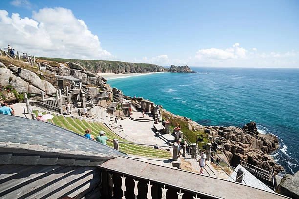 Teatro al aire libre Minack, artes escénicas bajo las estrellas.webp