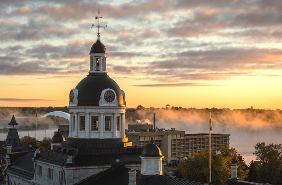 mot-goc-thanh-pho-kingston.jpg