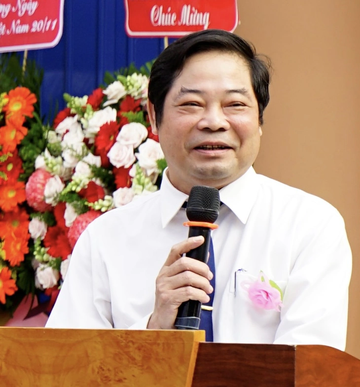 Thầy hiệu trưởng viết tâm thư kêu gọi chung tay đẩy lùi dạy thêm: Tôi trân trọng ý kiến phản biện - Ảnh 1.