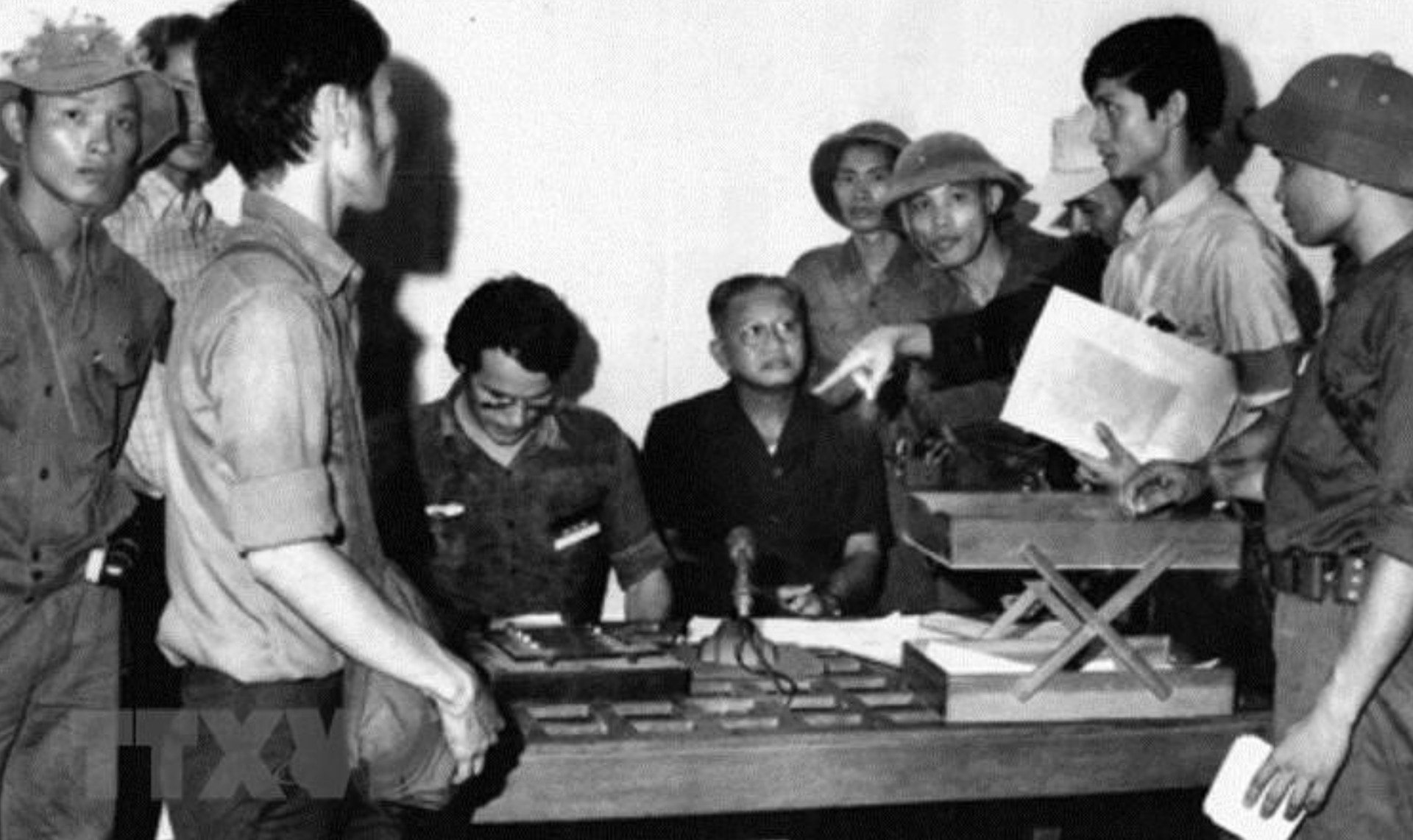 Saigon Radio.jpg