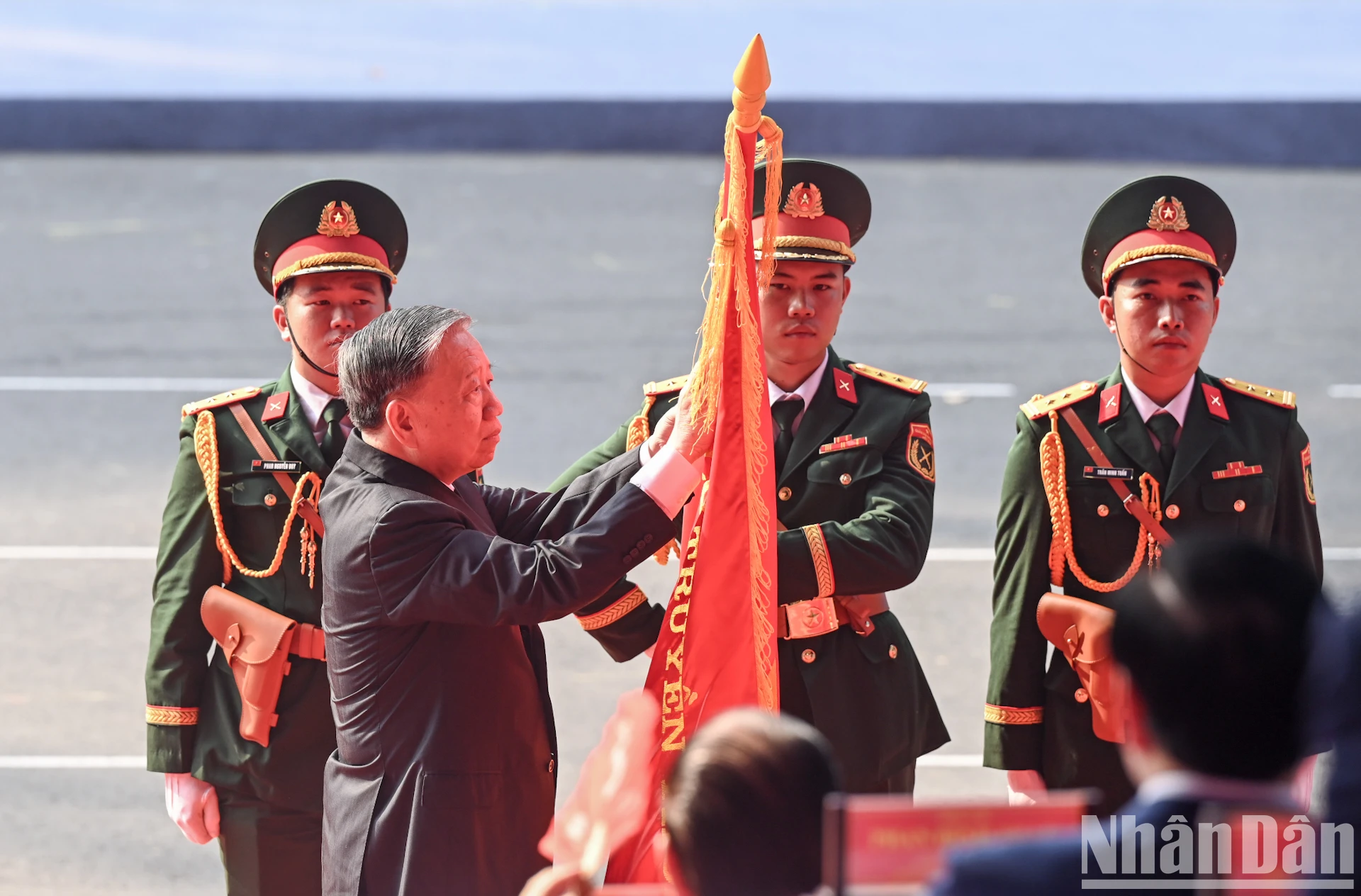 [Ảnh] Toàn cảnh lễ diễu binh, diễu hành kỷ niệm 50 năm Giải phóng miền nam, thống nhất đất nước ảnh 6