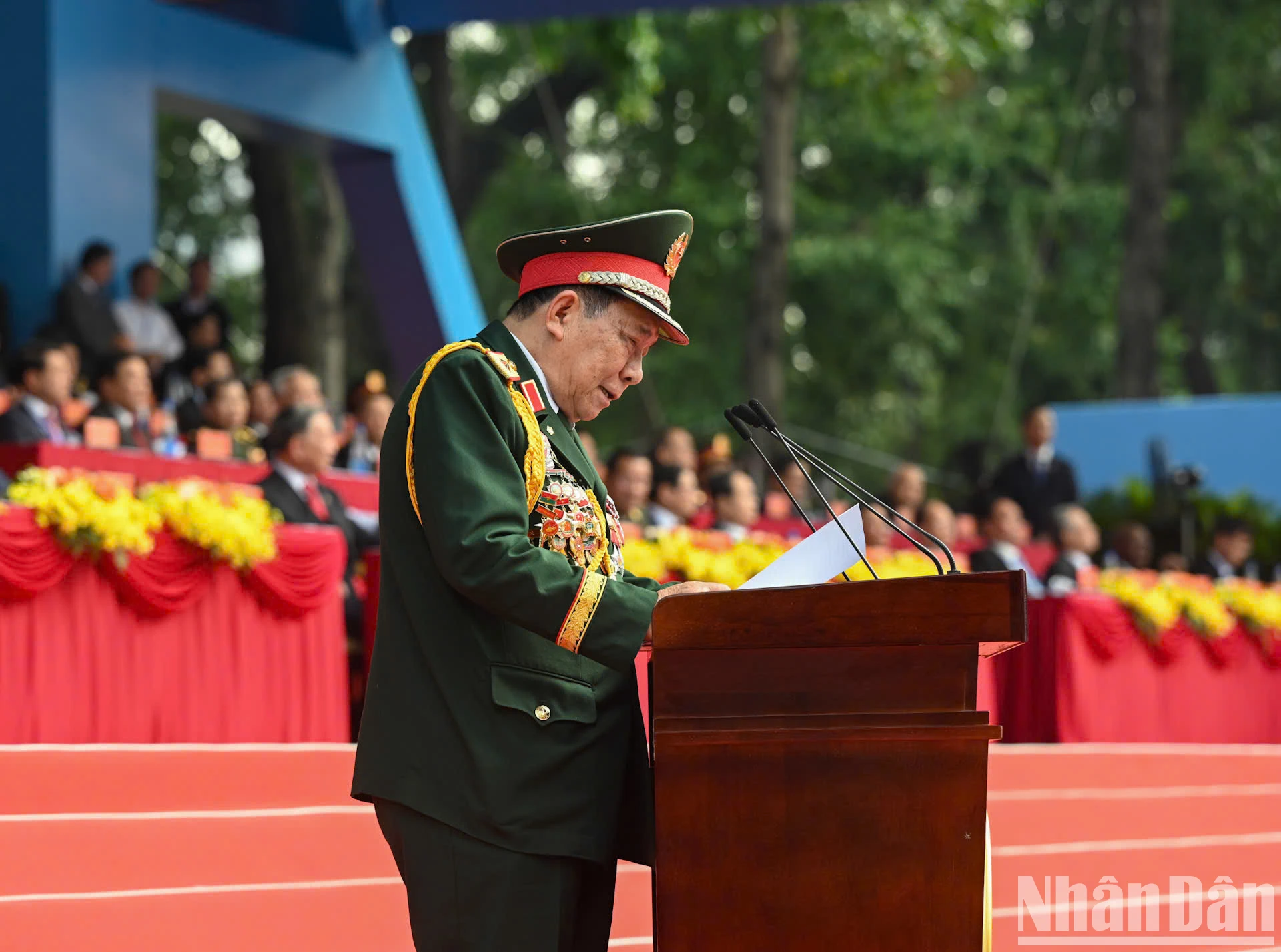 [Ảnh] Toàn cảnh lễ diễu binh, diễu hành kỷ niệm 50 năm Giải phóng miền nam, thống nhất đất nước ảnh 4