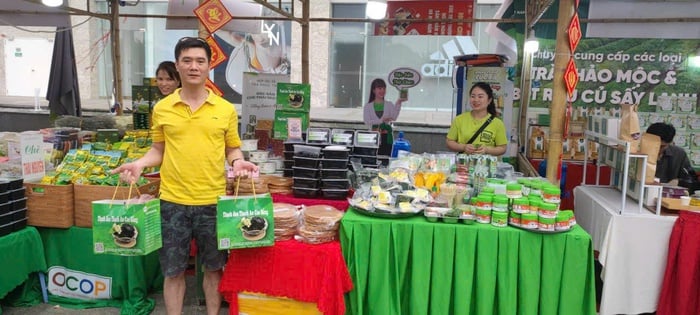 Phụ nữ dân tộc thiểu số vận dụng mạng xã hội phát triển kinh tế- Ảnh 1.